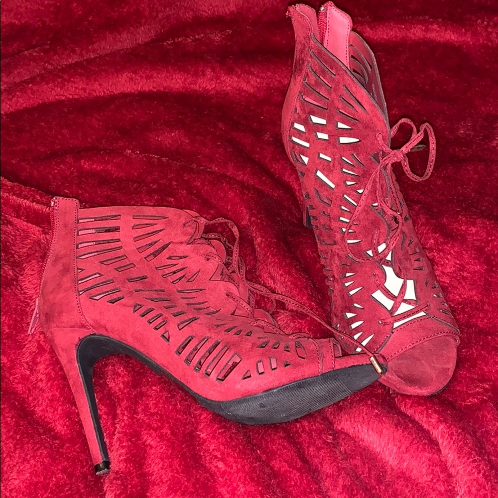 CHARLOTTE RUSSE Wine Laser Cut Peep Toe Heels